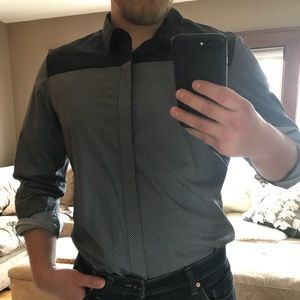 Guess button down